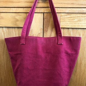 Adorable Red Bucket Bag!